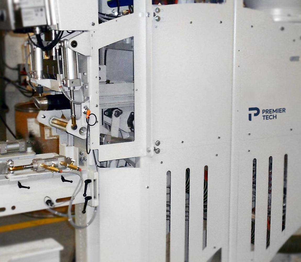 main_video - air_packer_splashimage Air packer - packaging equipment in manufacturing plant