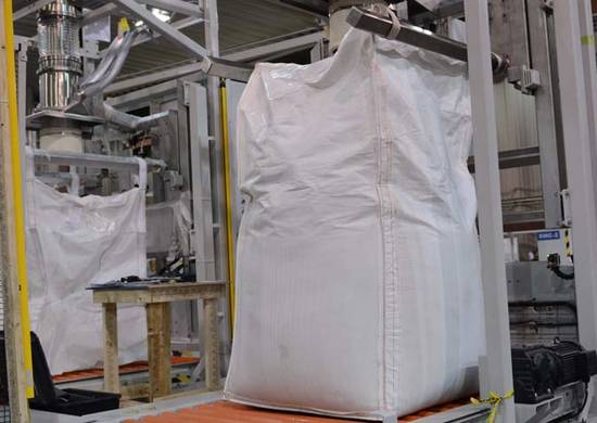 Bulk Bag filler video-1_splashimage Big bag filled by a FIBC bagger