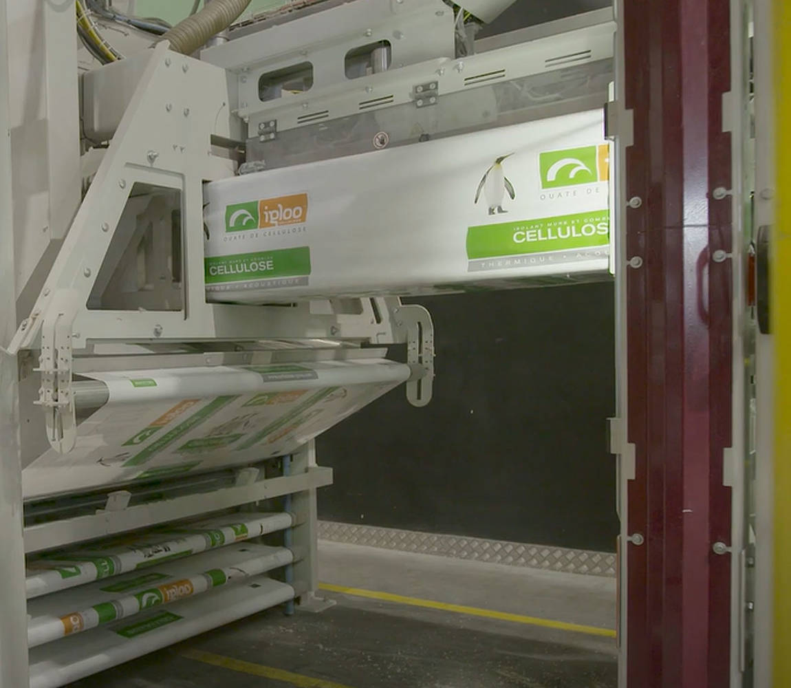 compression-bagger-HVS-400 Series-video-1_splashimage FFS Insulation bagger HVS-400 thumbnail