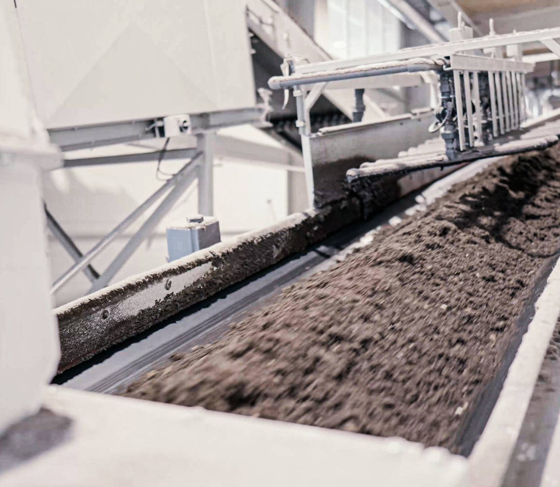 Complete Mixing Line for soil and bark mulch video_splashimage Mixing line got soil and mulch