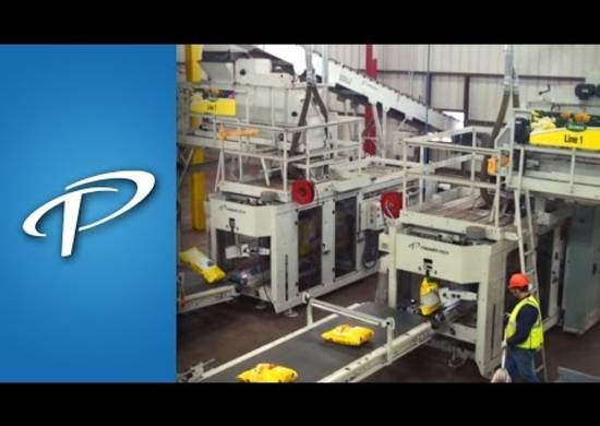 FFS-Series-Form-Fill-and-Seal-Bagging-Machine_splashimage Formed, filled and sealed bags moving on a conveyor
