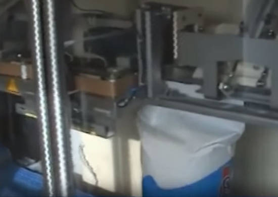 Open mouth bagger BFH Series video-1 splash image Open mouth bagger bag sealing