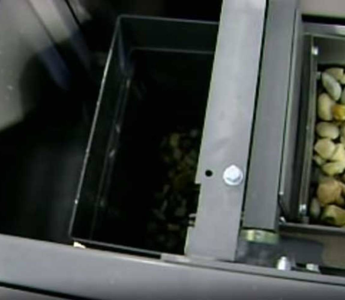VF-5000 Series video-2 splash image Volumetric feeder processing materials